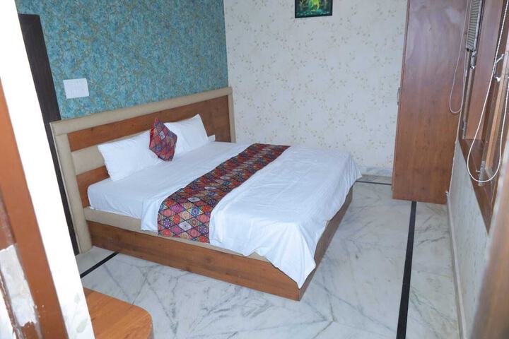 Room 10 of 58