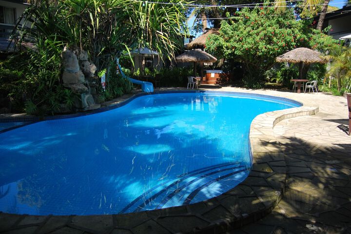 Pool Hotel