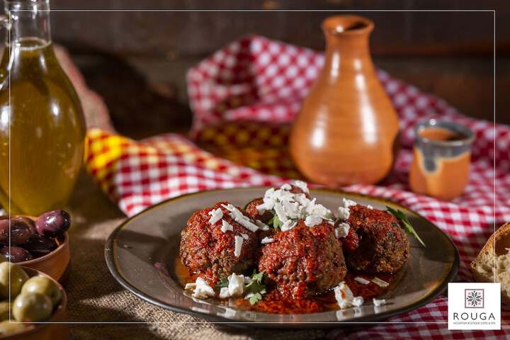 Lounge 129 of 160