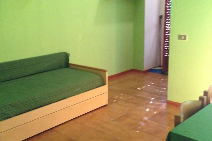 Room 13 of 65