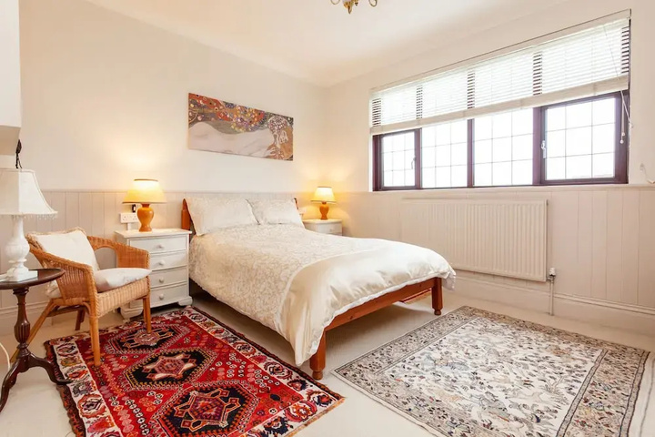 guest_rooms