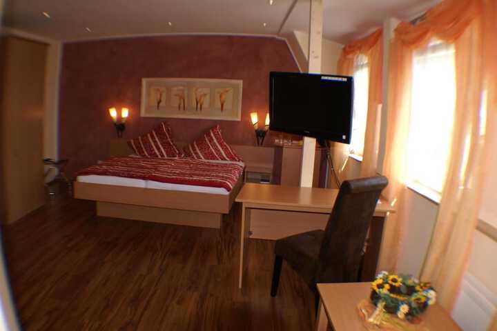 Room 13 of 65
