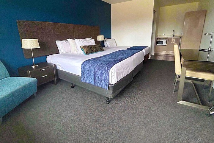 Room 13 of 101