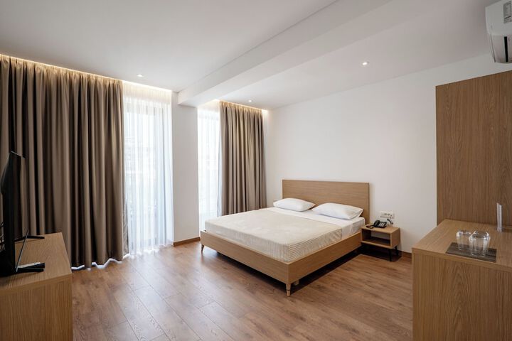 Room 10 of 58