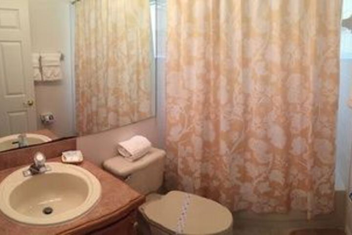 Room 4 of 15