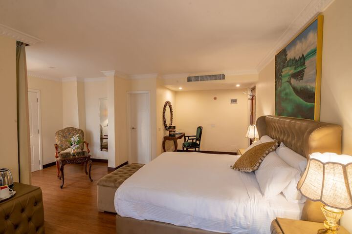 Room 20 of 52
