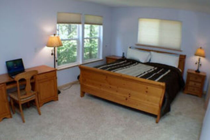 Room 6 of 13