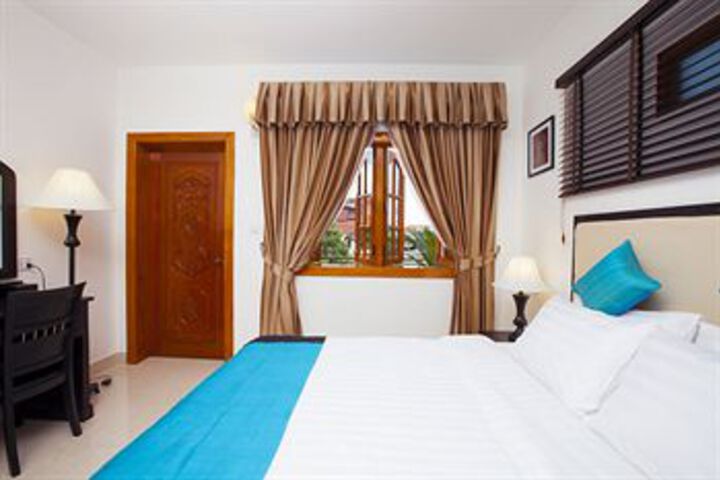 Room 16 of 27