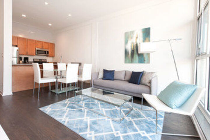 Sleek 2Br in Lincoln Park by Sonder in Chicago, IL