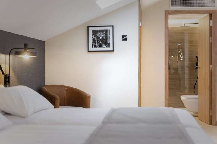 Room 22 of 69