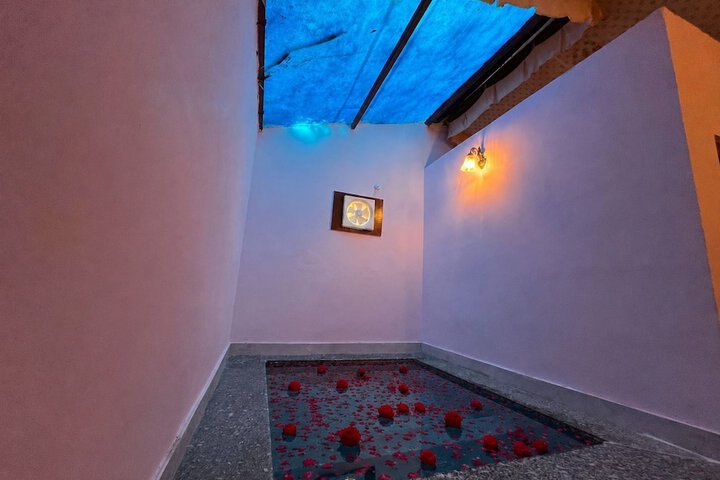 Pool 13 of 24
