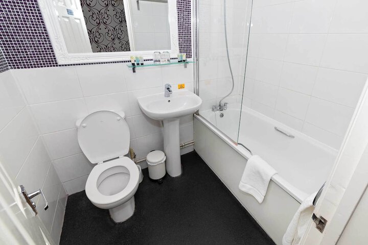 Room 54 of 74