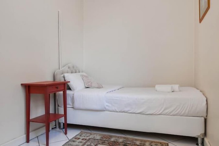 Room 11 of 52