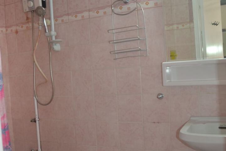 Room 96 of 141