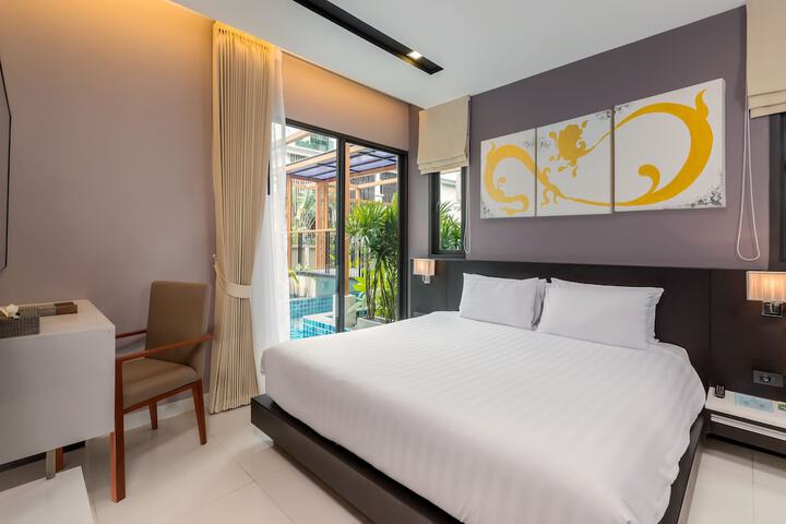Room 10 of 91