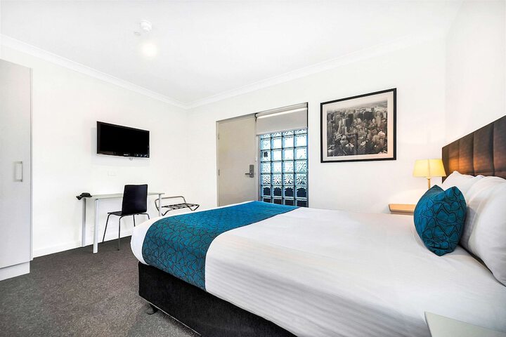 Room 20 of 53