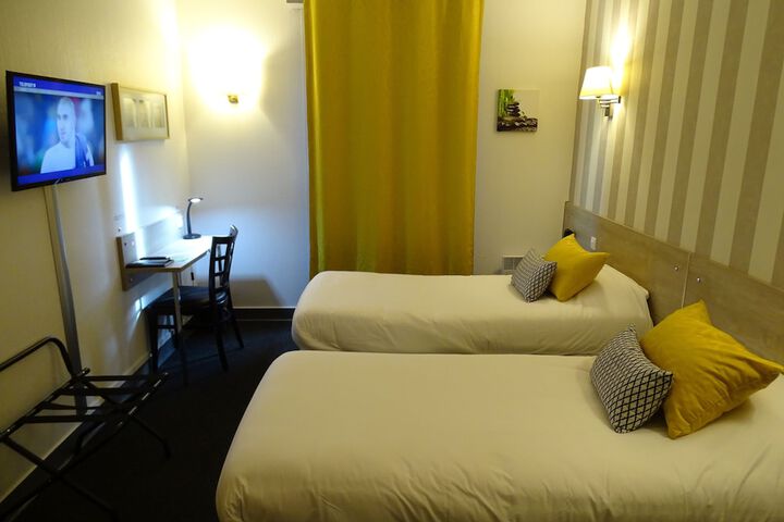 Room 8 of 79