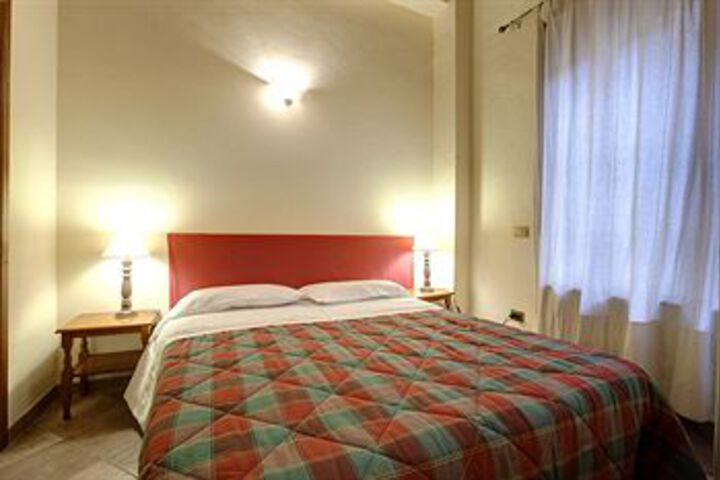 Room 38 of 166