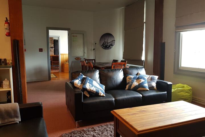 Room 27 of 60