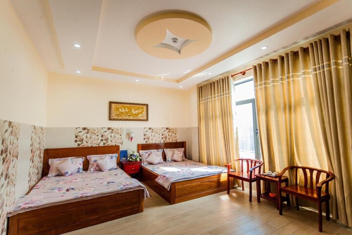 Room 10 of 49