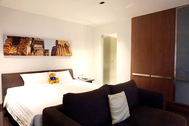 Room 18 of 53