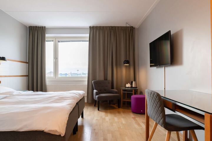 Room 16 of 71