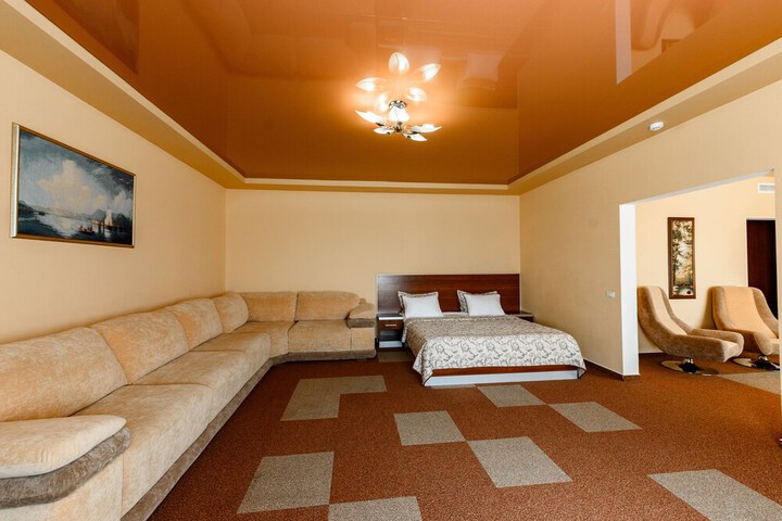 Room 22 of 53