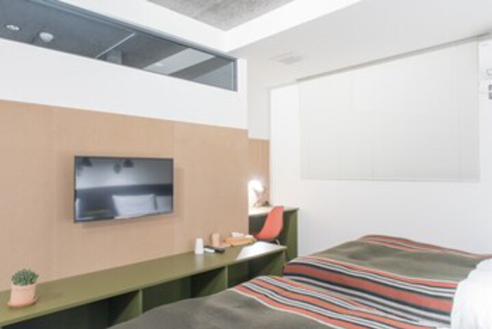 Room 190 of 214