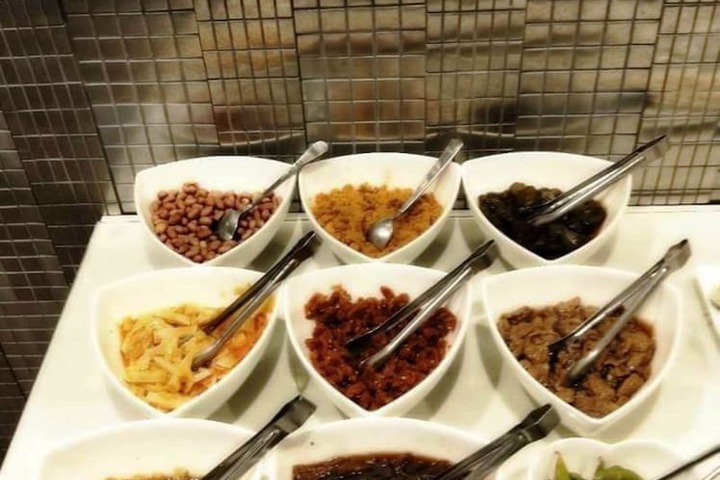 Dining 74 of 78