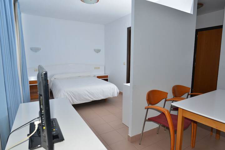 Room 19 of 33