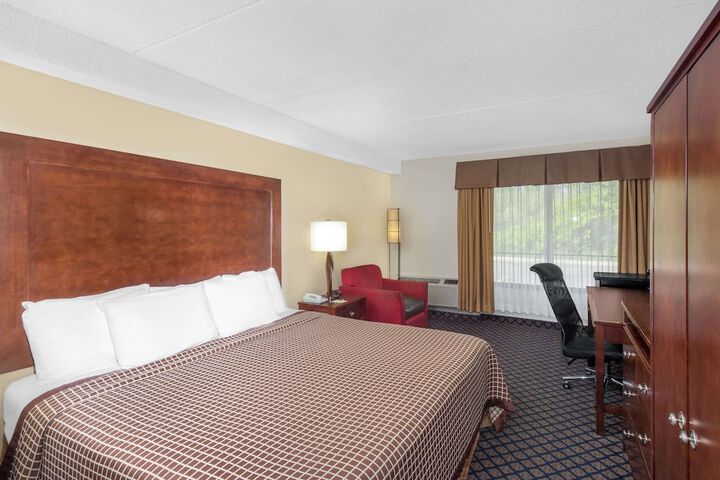 Room 3 of 14