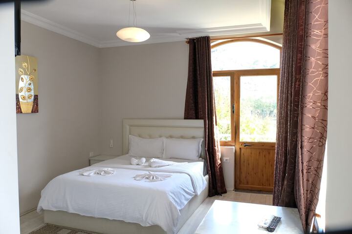 Room 43 of 139