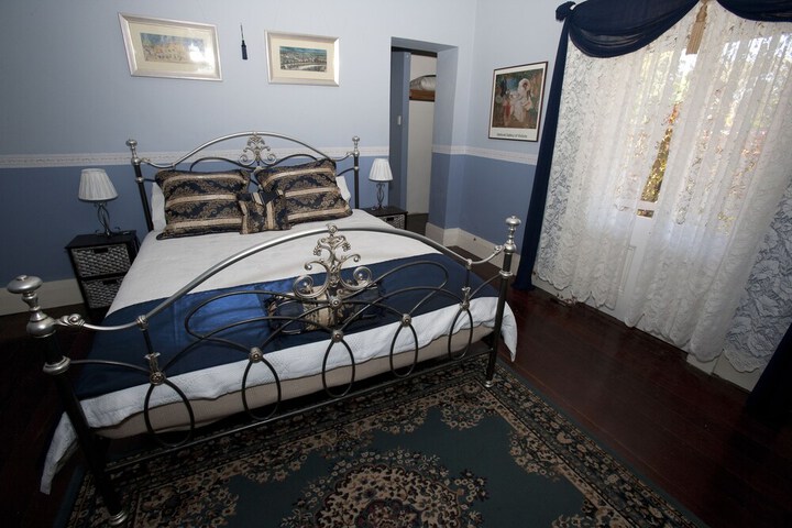 Room 5 of 59