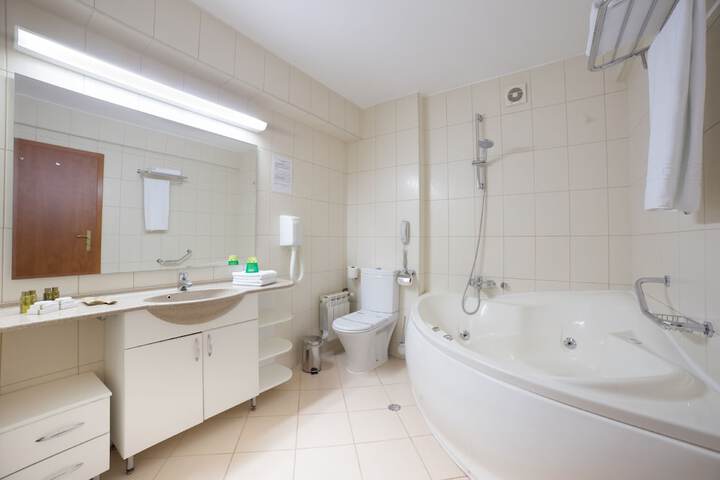 Room 20 of 75