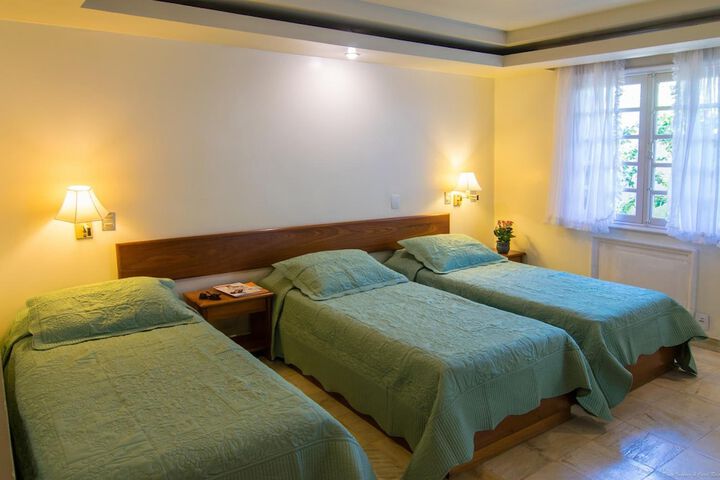 Room 6 of 26