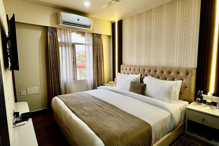 Room 21 of 67