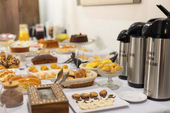 Breakfast/Coffee Service 31 of 41