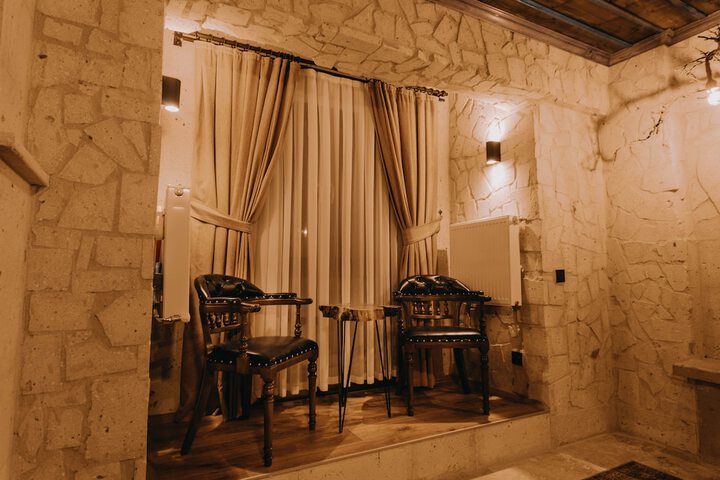 Room 60 of 99