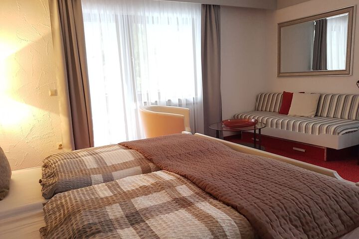Room 7 of 39