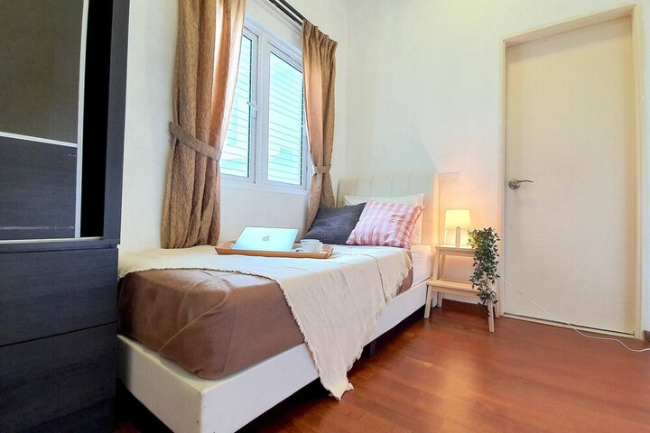 Room 16 of 58