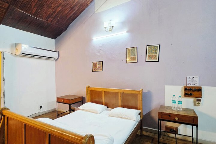 Room 16 of 181