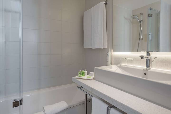 Clean Restrooms