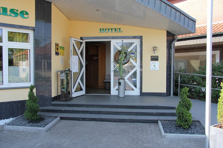 Hotel 90 of 92