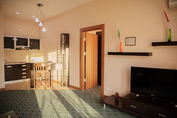 Room 15 of 46