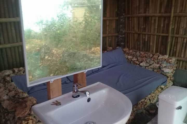 Room 75 of 199