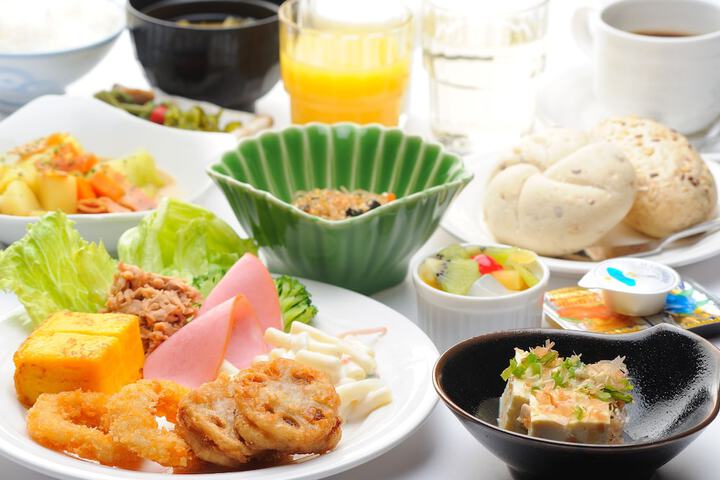 Lounge 16 of 16