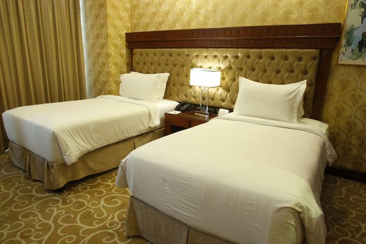 Room 29 of 70