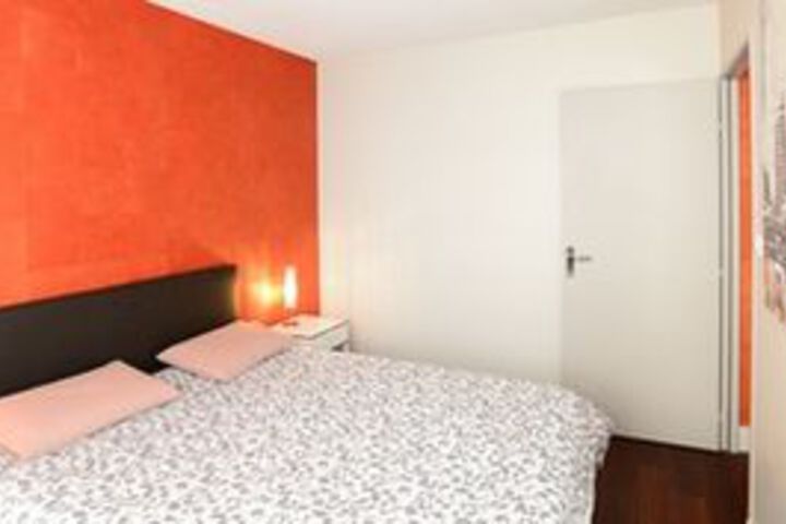 Room 4 of 14