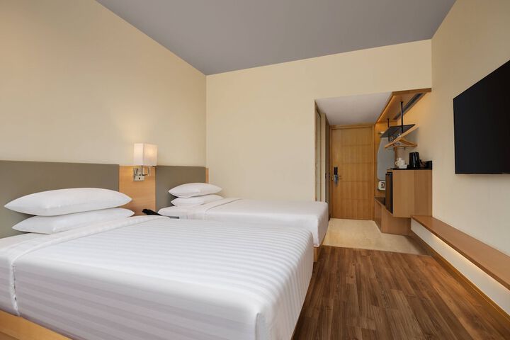 Room 7 of 29