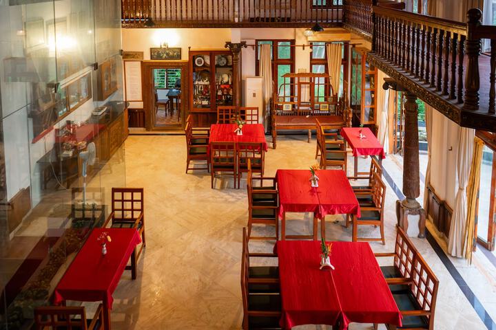 Dining 64 of 80